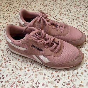 💗SOLD💗 Dusty Rose and white Reebok Royal Foam Lite sneakers (size 7.5)